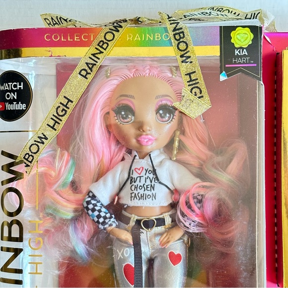 Exclusive Special Valentine’s Edition Rainbow High Kia Hart Fashion Doll NEW - Picture 2 of 8